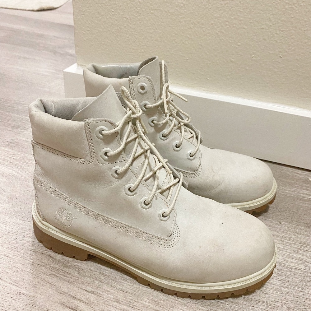 Timberland Size 24 /8 Women’s Gray Boots ,